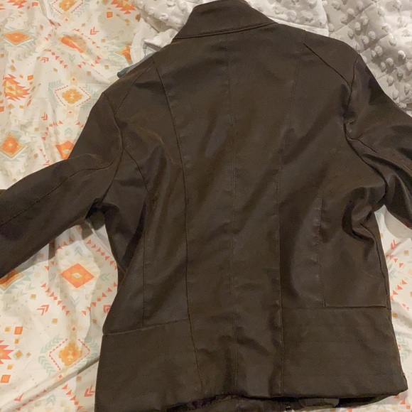 Brown leather jacket - Picture 3 of 3
